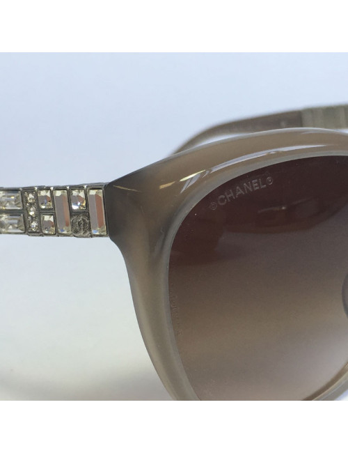 CHANEL sunglasses with rhinestones paved temples