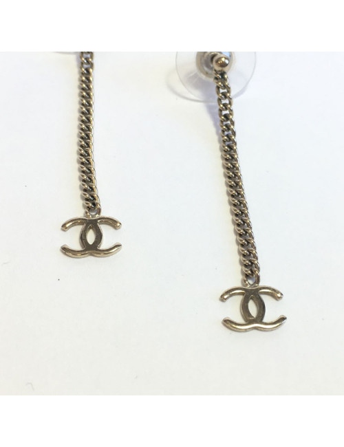 Boucles d'oreille clous CHANEL Pendantes