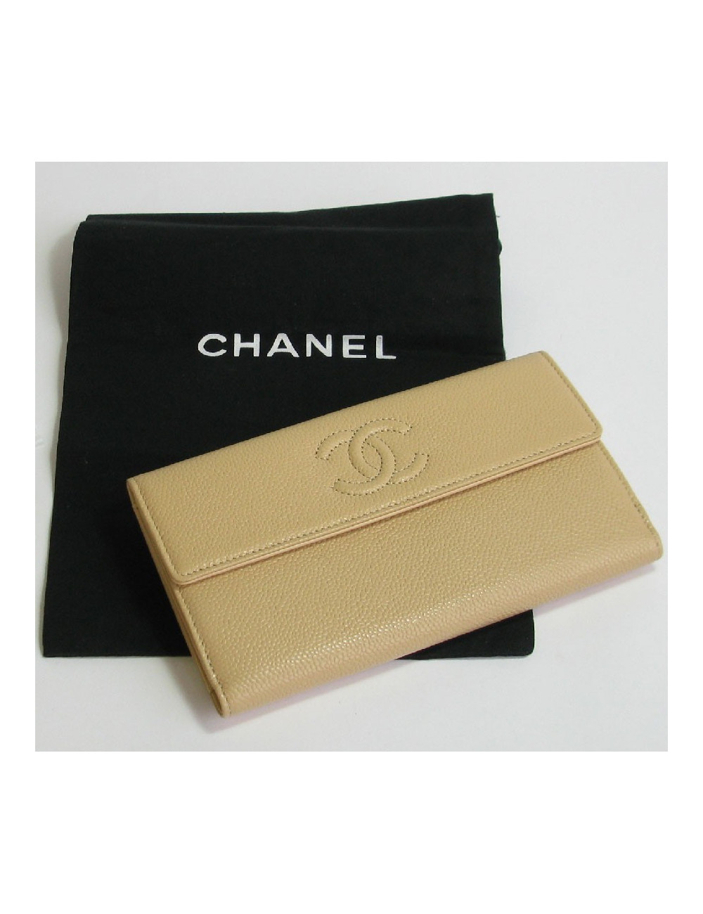 Portefeuille CHANEL en cuir grainé beige