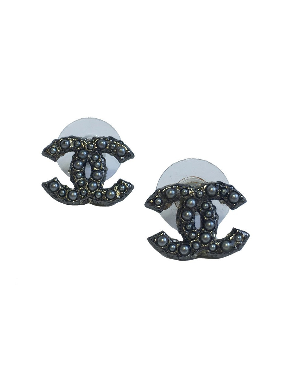 Boucles d'oreille Clous CHANEL ruthénium et perles grises