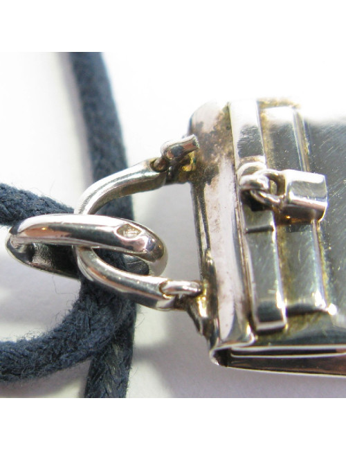 Collier cordon HERMES avec pendentif sac Kelly en argent