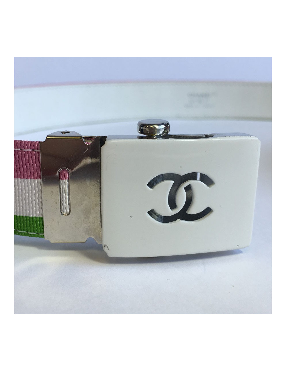 Ceinture CHANEL piqué tricolore sur cuir blanc