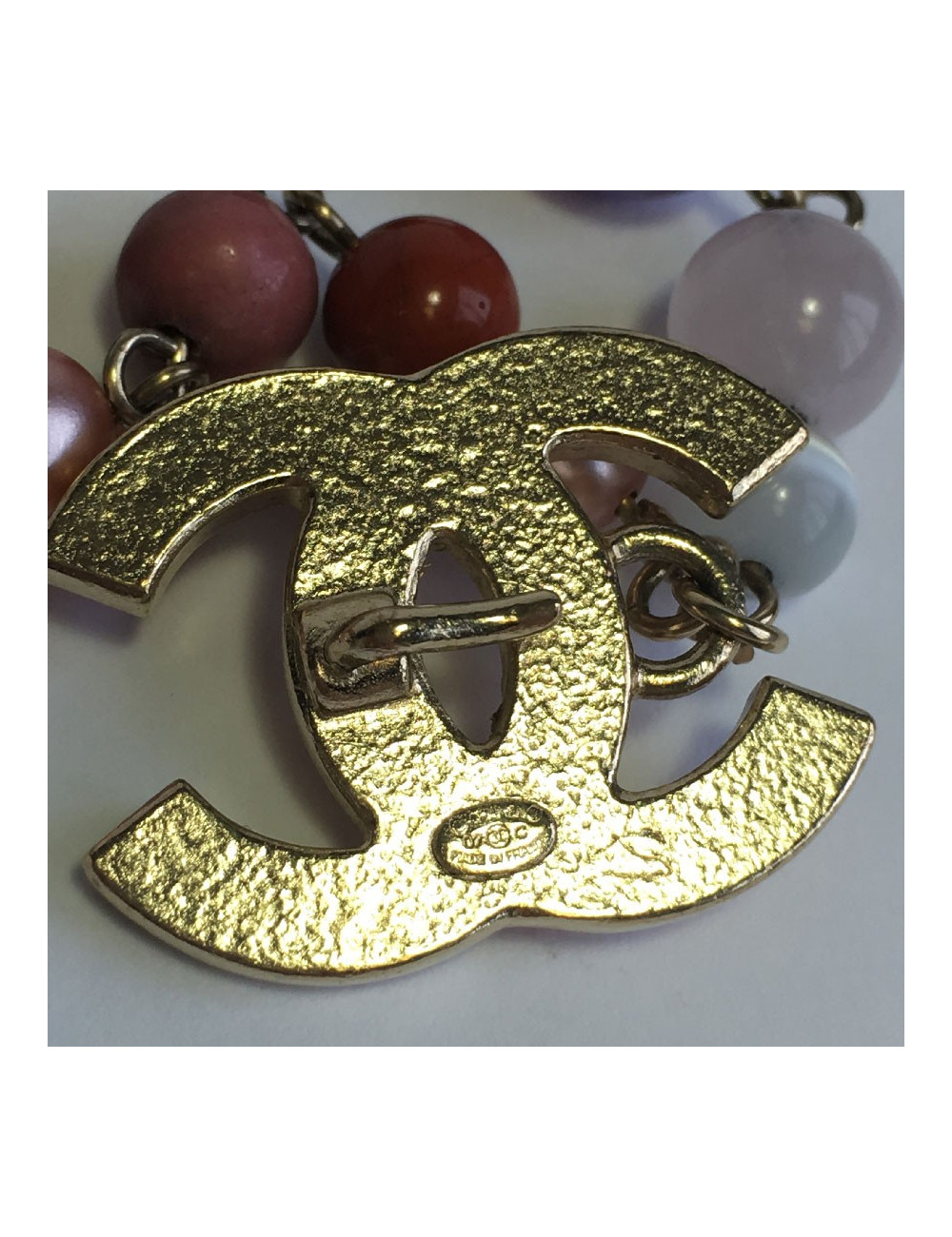 CHANEL belt in multicolored beads 