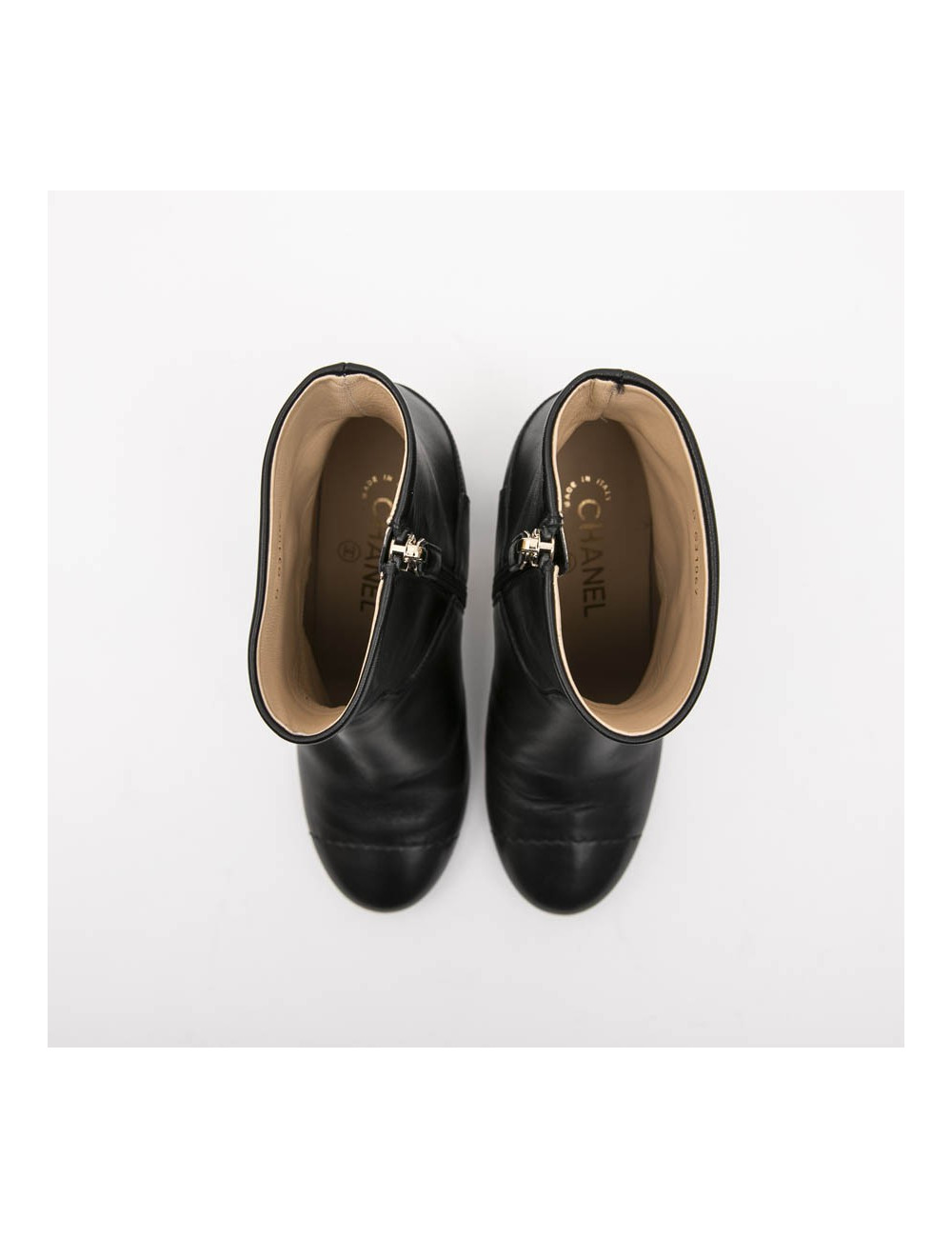 CHANEL boots in black lamb leather size 37fr