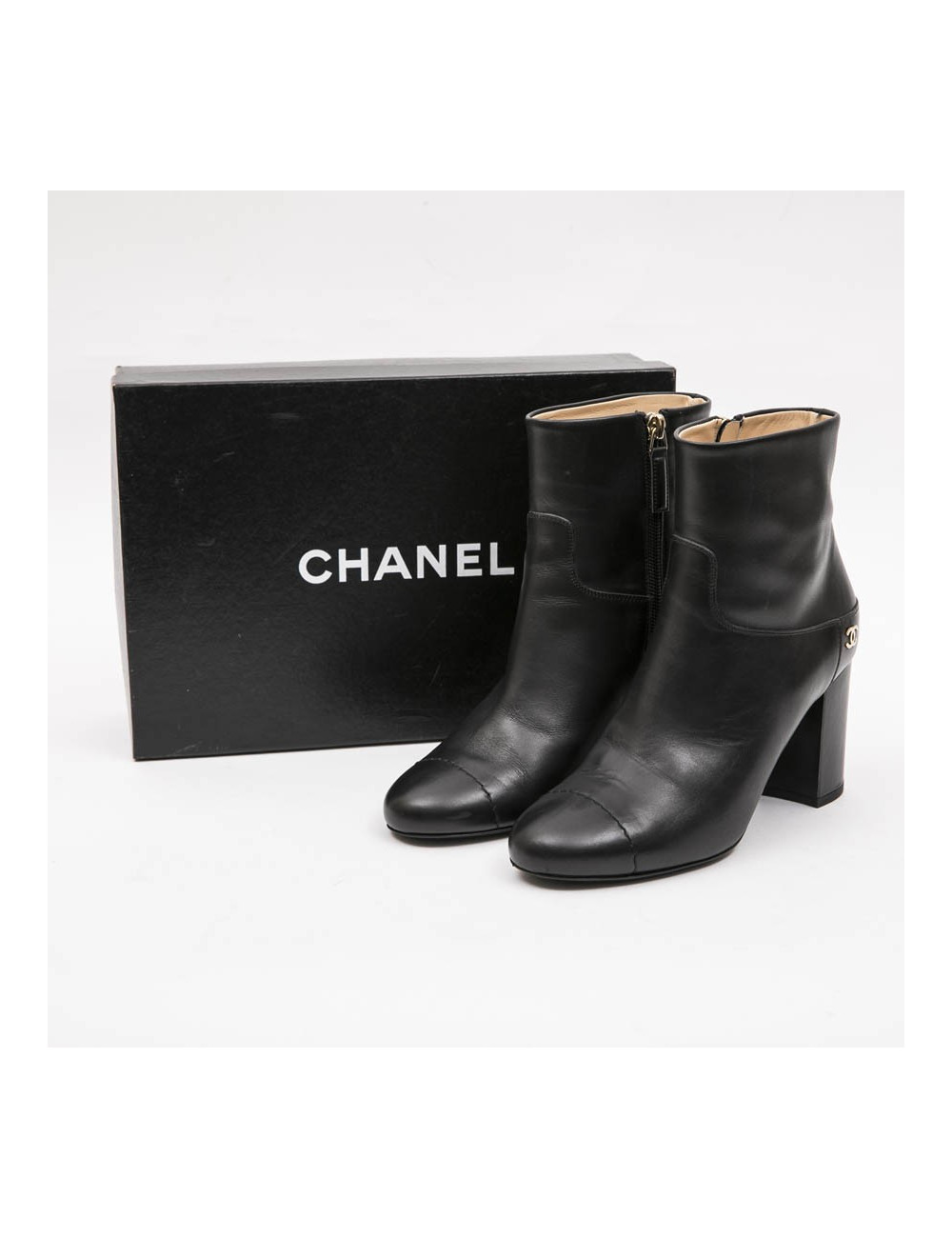 Boots T 37 CHANEL en cuir d'agneau noir