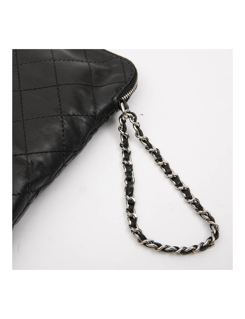 CHANEL Ipad case in black smooth quilted leather