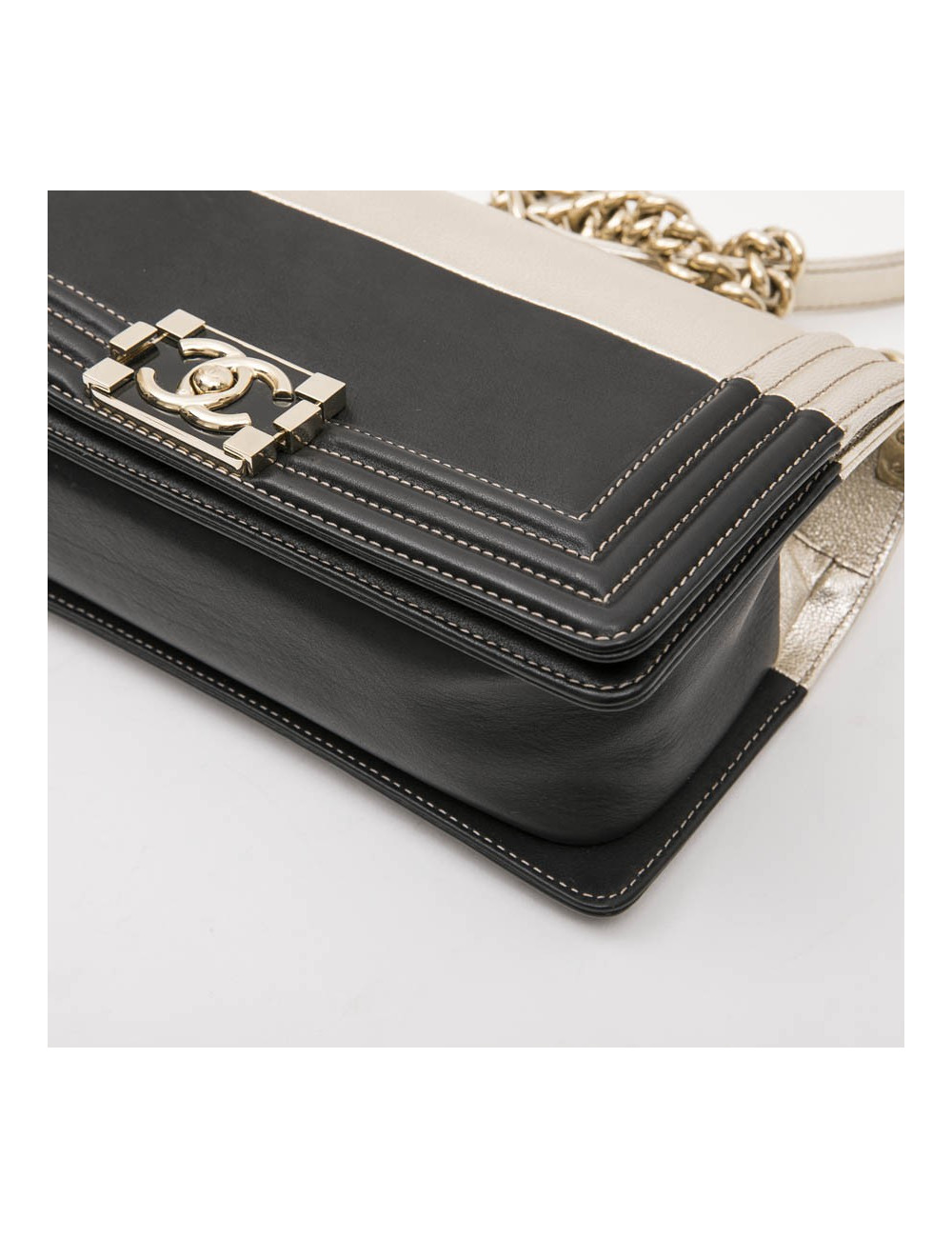 CHANEL Boy bag in black and pale gold smooth lamb leather