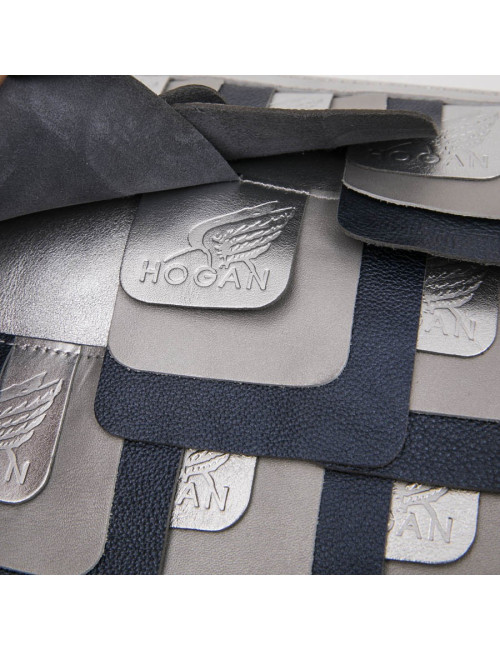 Pochette HOGAN by KARL LAGERFELD en cuir argent et bleu 