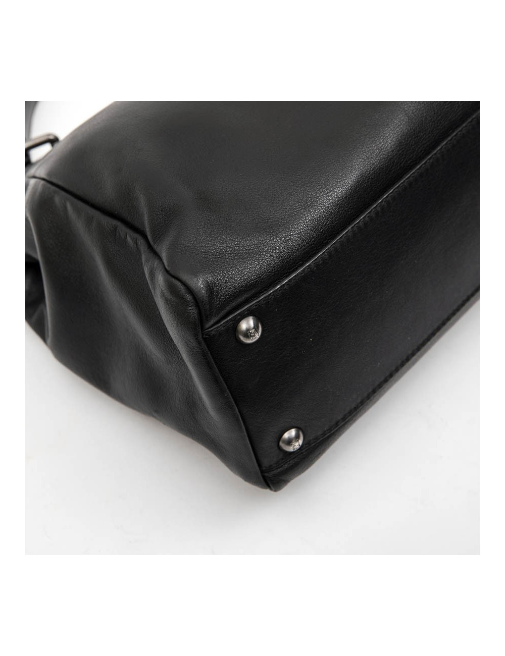 FENDI Peekaboo bag in soft black leather Médium size