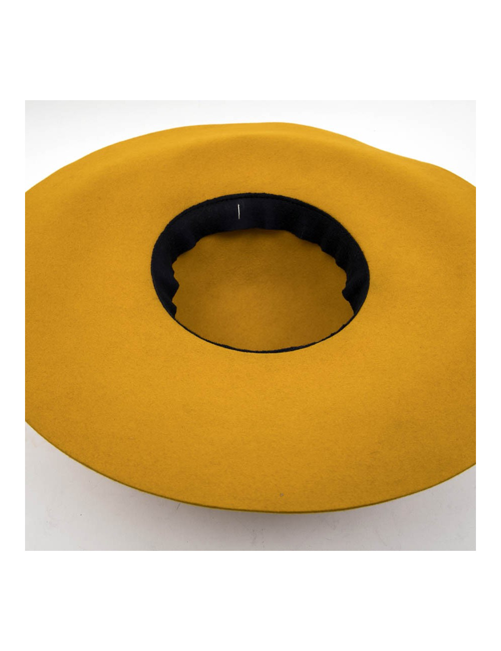 E.S Chapeau TM MAISON MICHEL en feutrine jaune