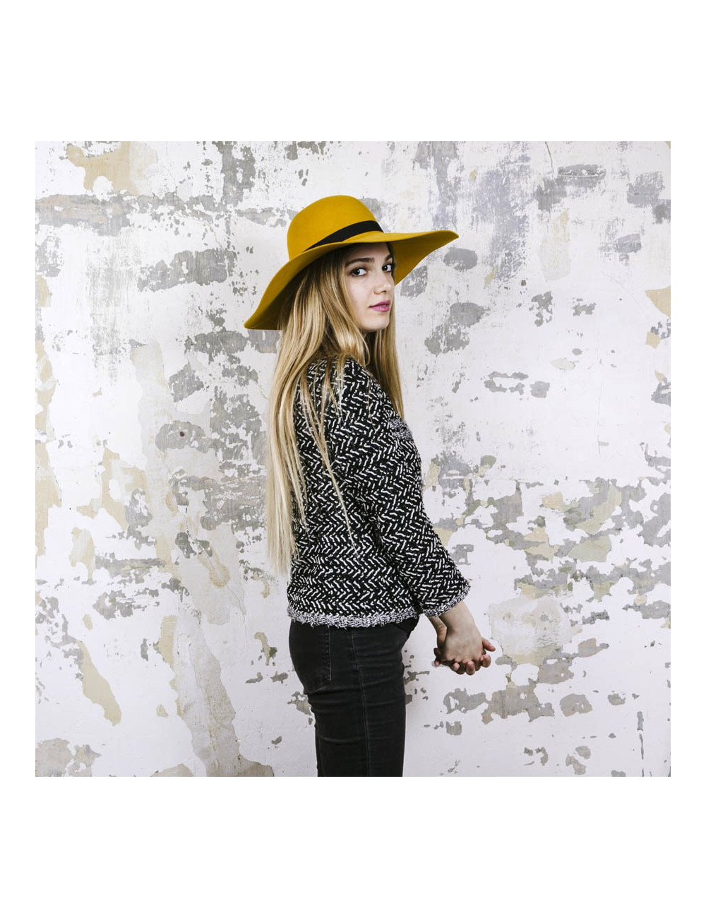 E.S Chapeau TM MAISON MICHEL en feutrine jaune