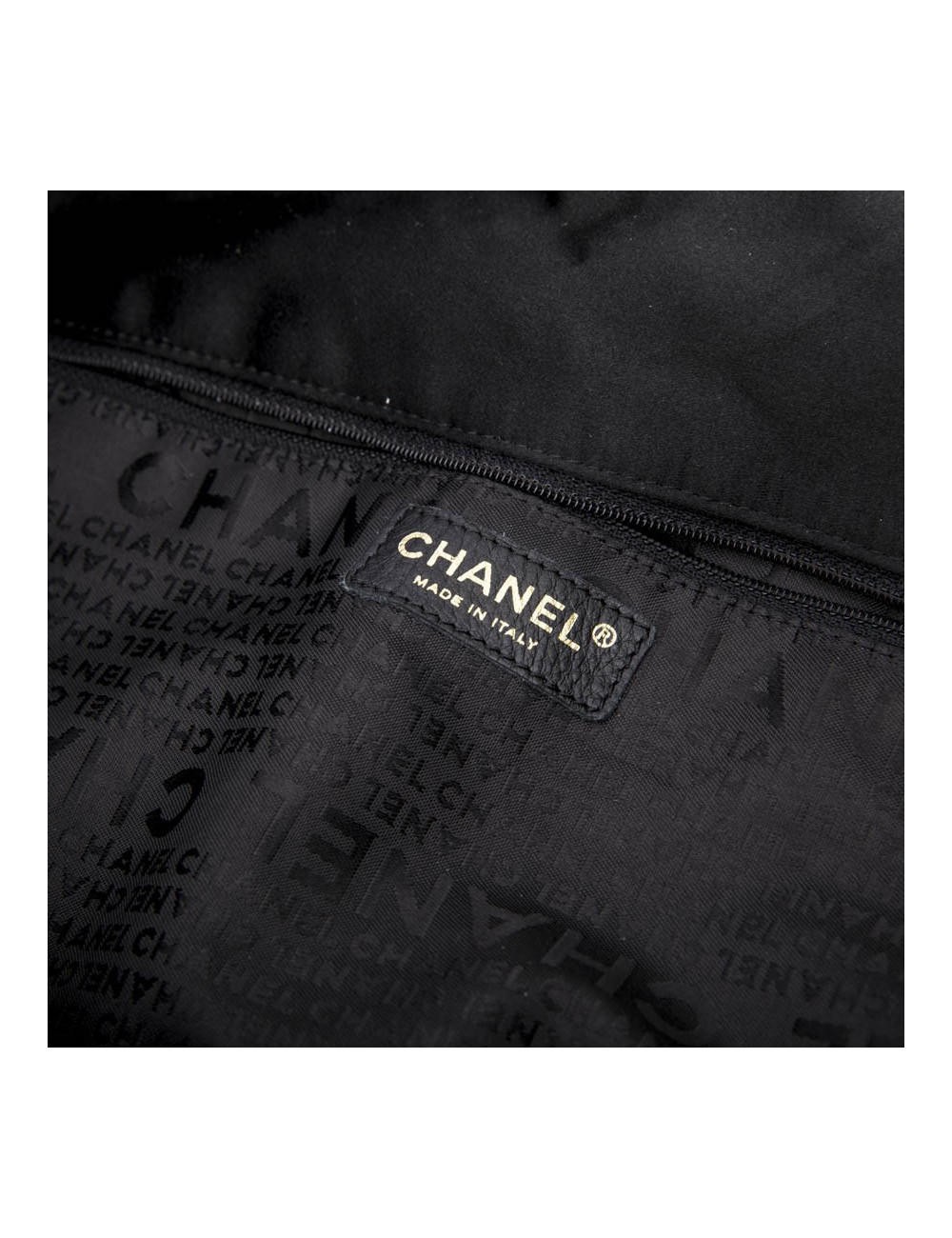 Sac CHANEL en satin duchesse noir