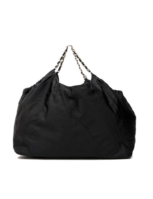 Sac CHANEL en satin duchesse noir