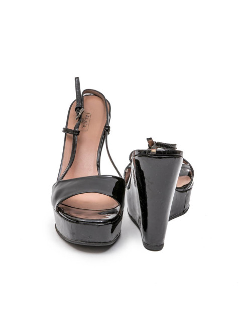 E.S Sandales Compensées t 39 ALAIA cuir verni noir