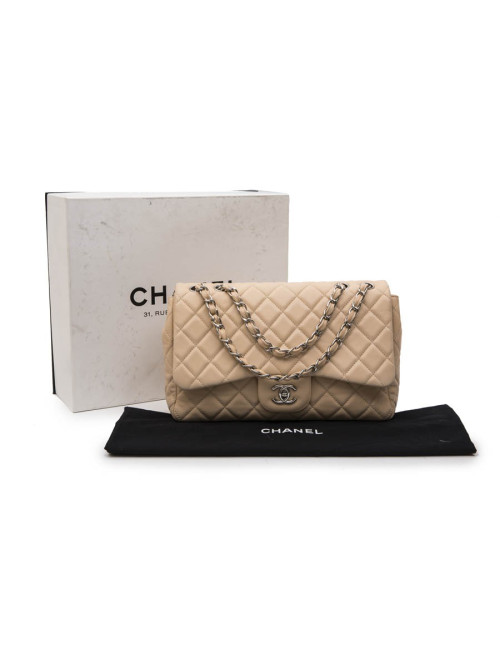 Sac Jumbo CHANEL cuir matelassé souple beige