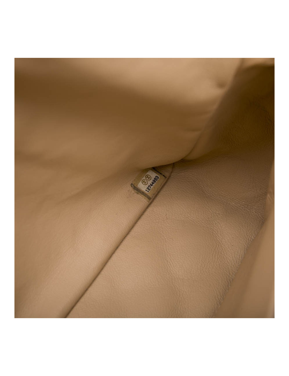 Sac Jumbo CHANEL cuir matelassé souple beige