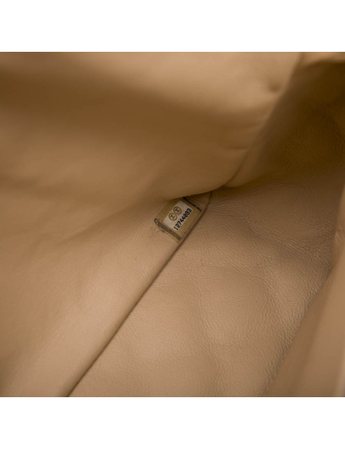 Sac Jumbo CHANEL cuir matelassé souple beige