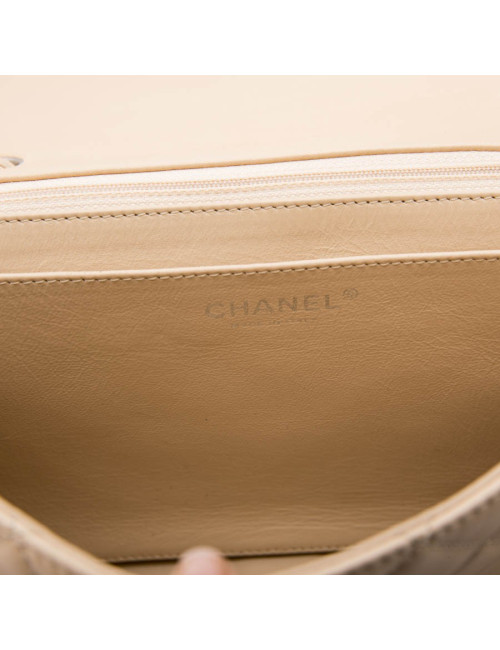 Sac Jumbo CHANEL cuir matelassé souple beige