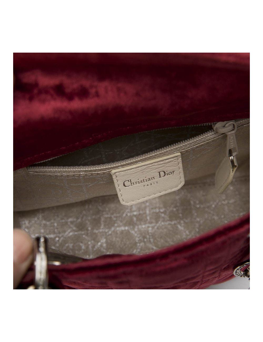 Mini sac Lady D CHRISTIAN DIOR en velours de soie rouge cardinal
