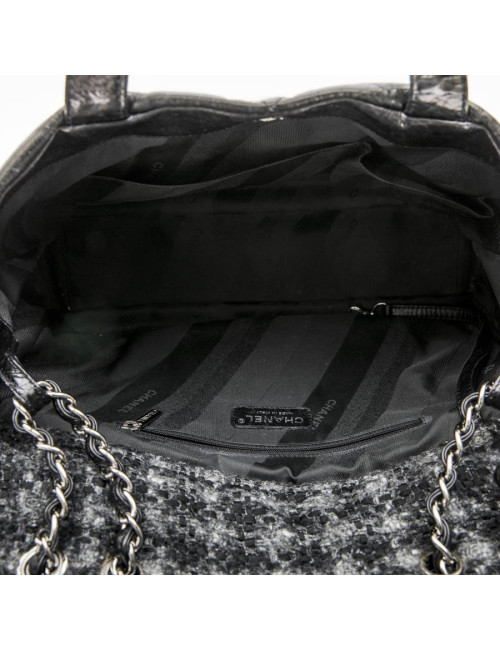 Sac CHANEL cuir vieilli noir et rabat en tweed gris