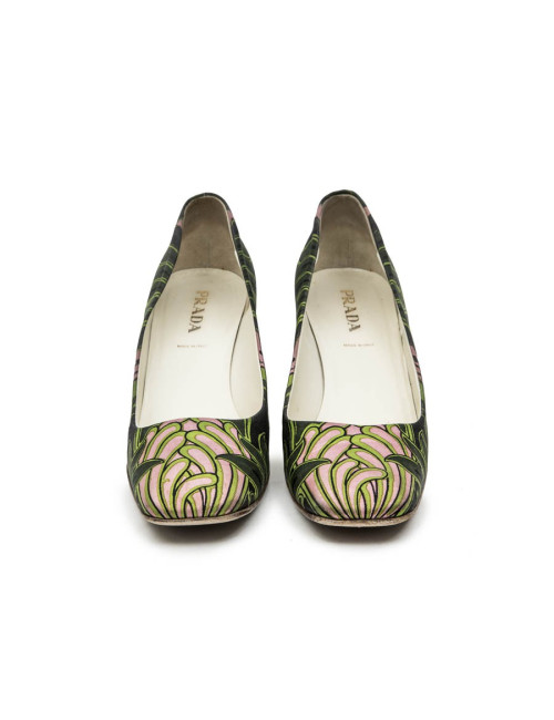 PRADA Pumps with Green and Pink Prints and Square Toe Size 38.5FR