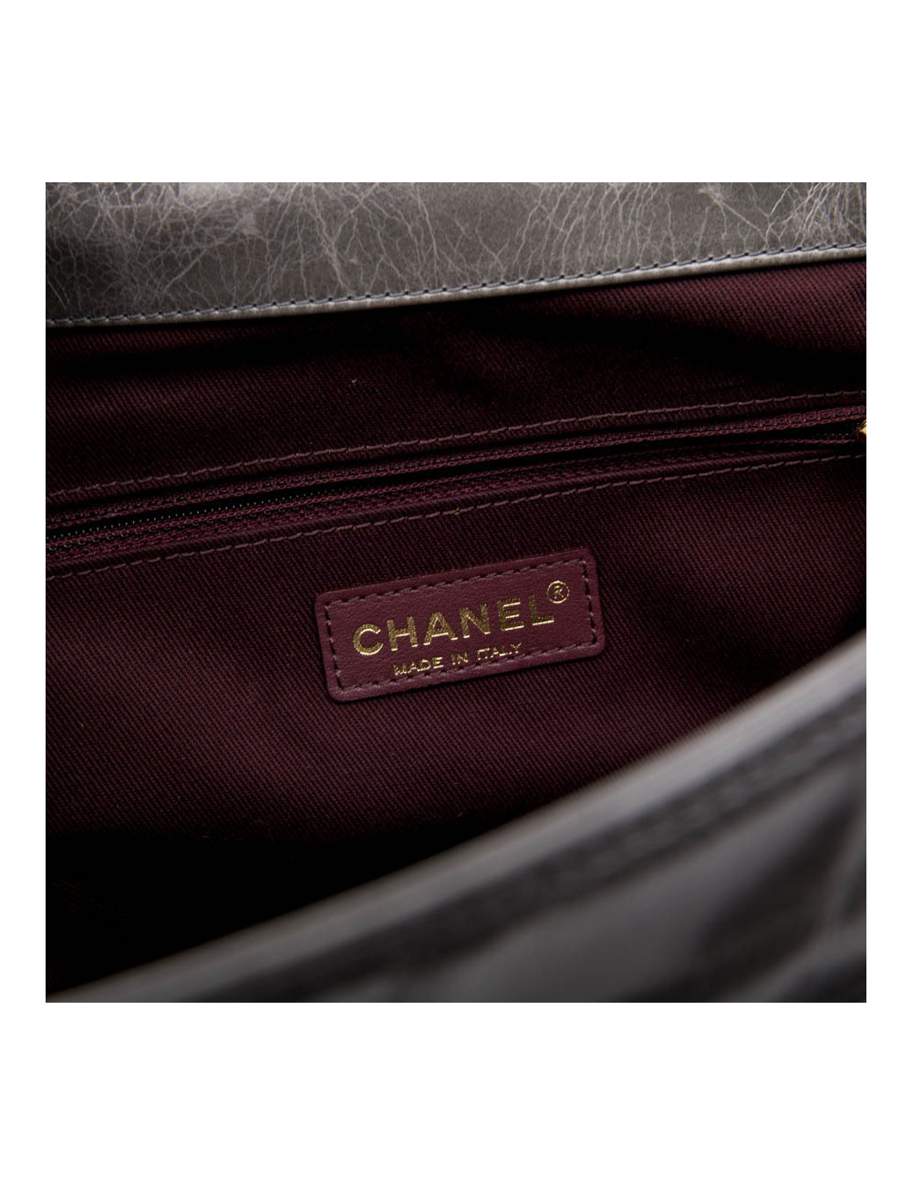 Sac CHANEL en cuir vieilli gris en galuchat