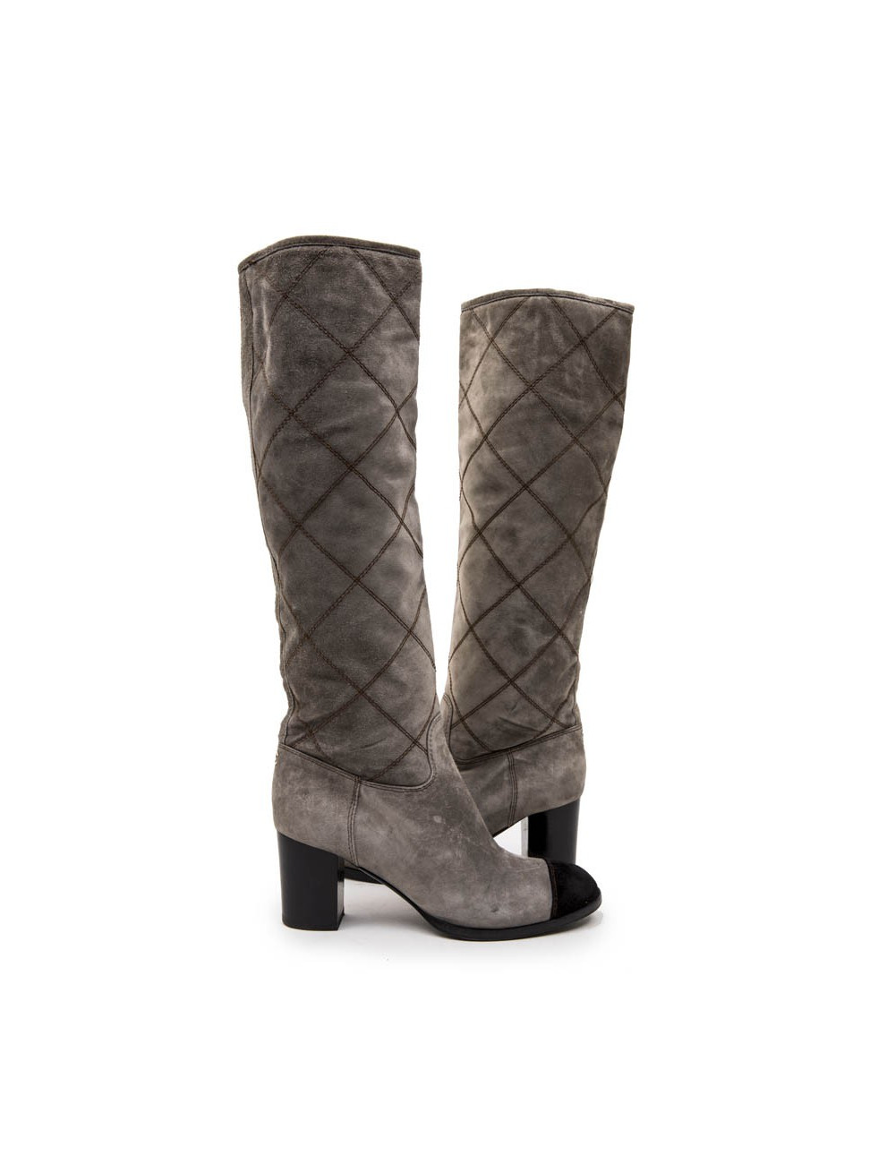 CHANEL boots in pearl gray quilted velvet calfskin size 39.5
