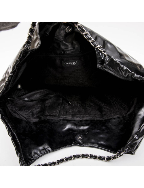 Cabas CHANEL en cuir verni noir