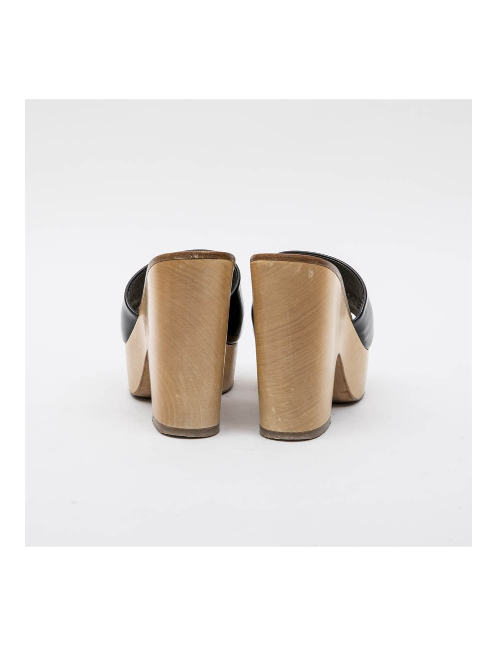 Sabots T 37.5 CHANEL en bois