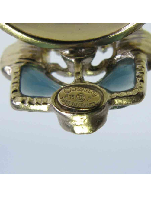 Bague CHANEL T52 en métal doré perles nacrées et bleues