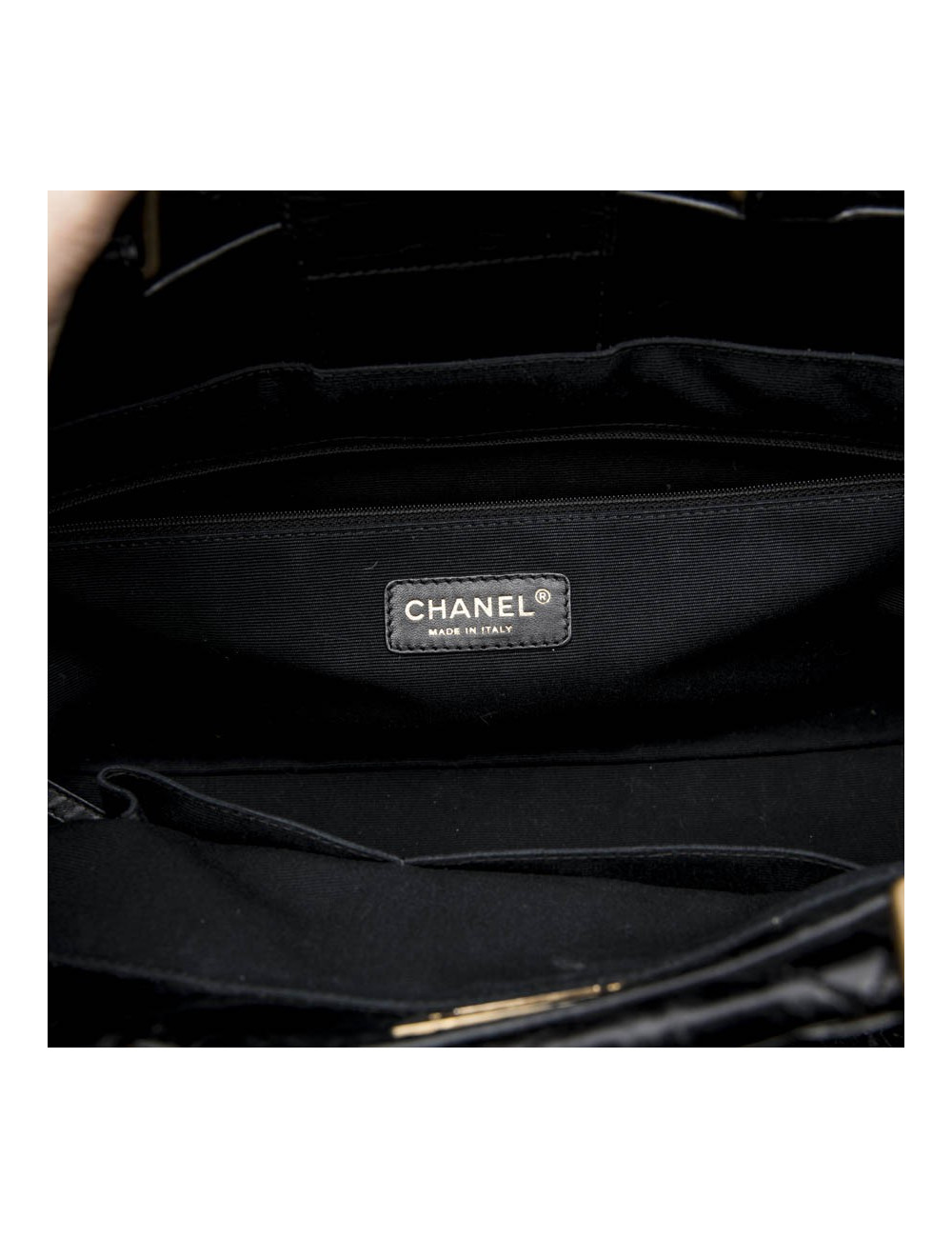 Sac cabas CHANEL cuir vieilli noir
