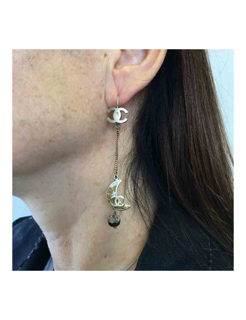 Boucles d'oreille clous CHANEL pendantes