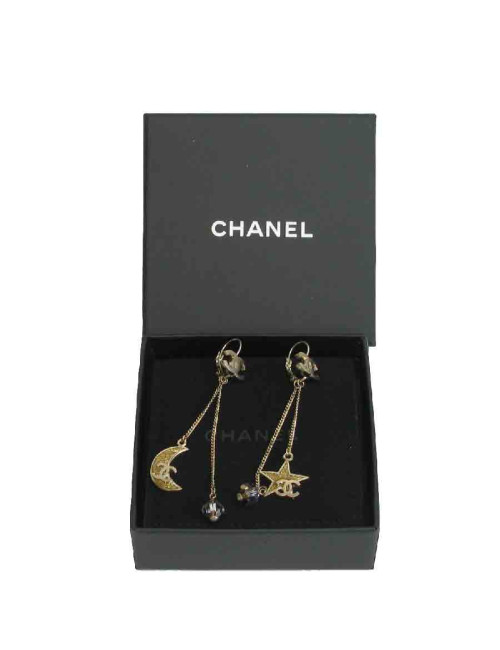 Boucles d'oreille clous CHANEL pendantes