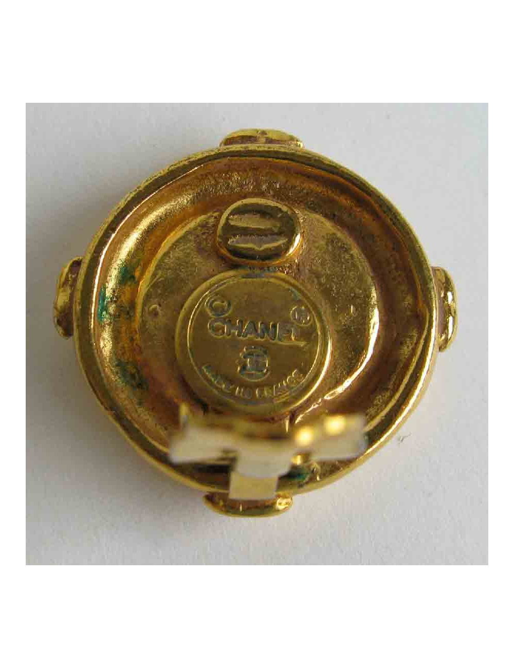 CHANEL Vintage clip-on earrings in gilt metal