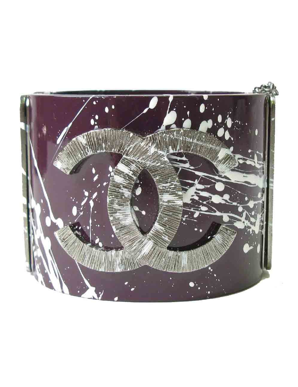 Manchette CHANEL graffitis en résine violette