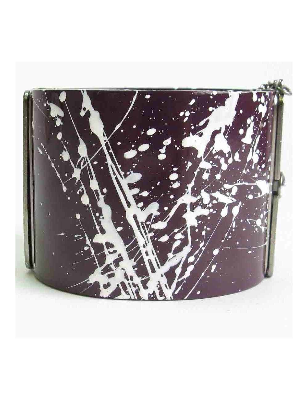 Manchette CHANEL graffitis en résine violette