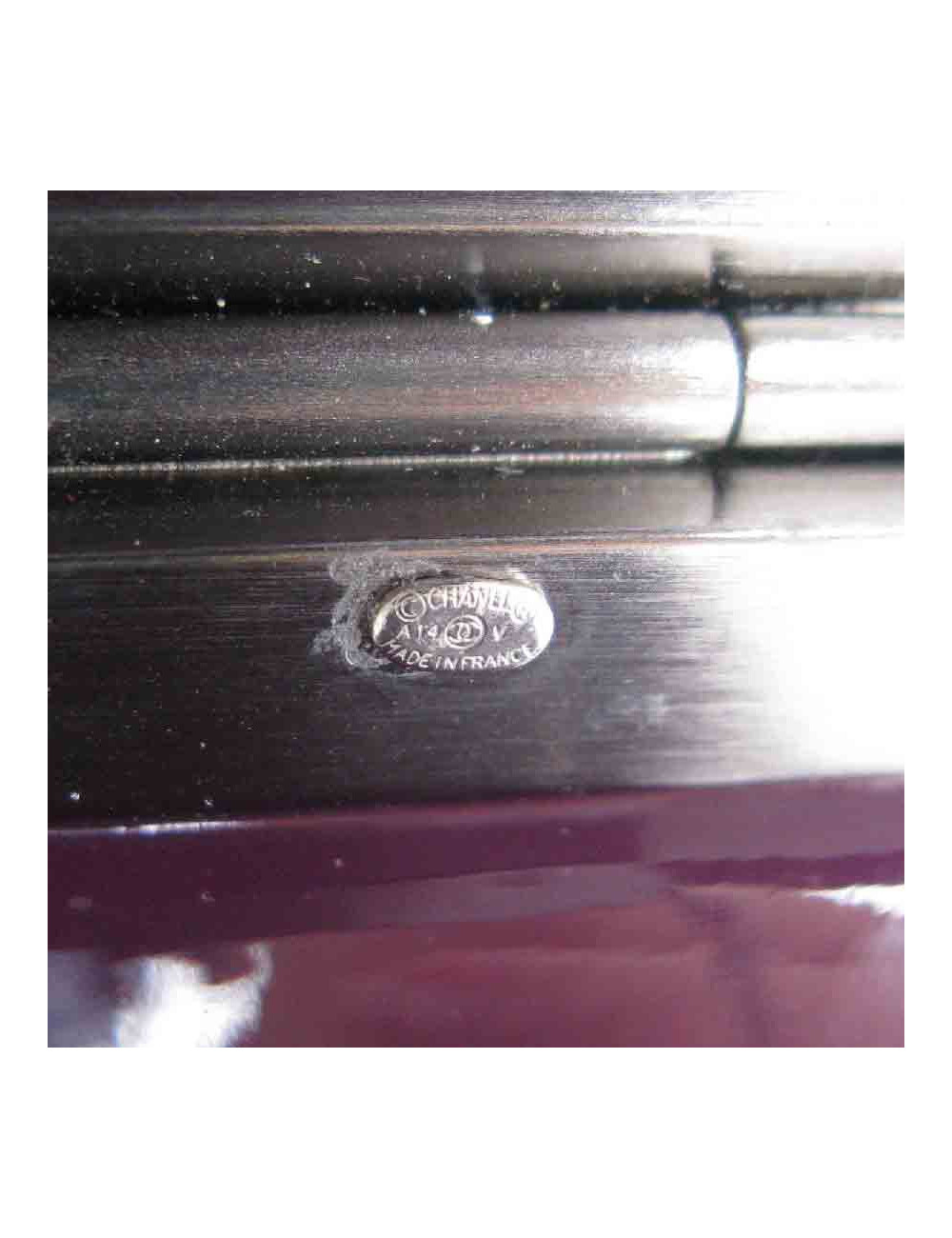 Manchette CHANEL graffitis en résine violette