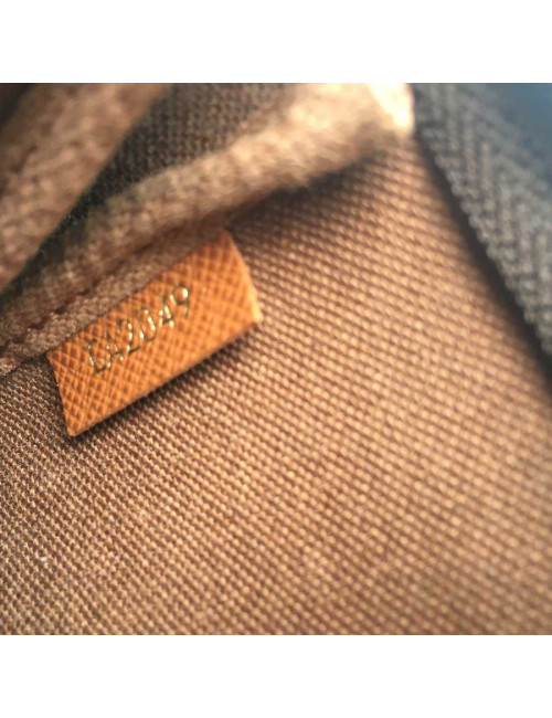 Mini pochette LOUIS VUITTON "Wardrobe Trunks" en toile monogram marron