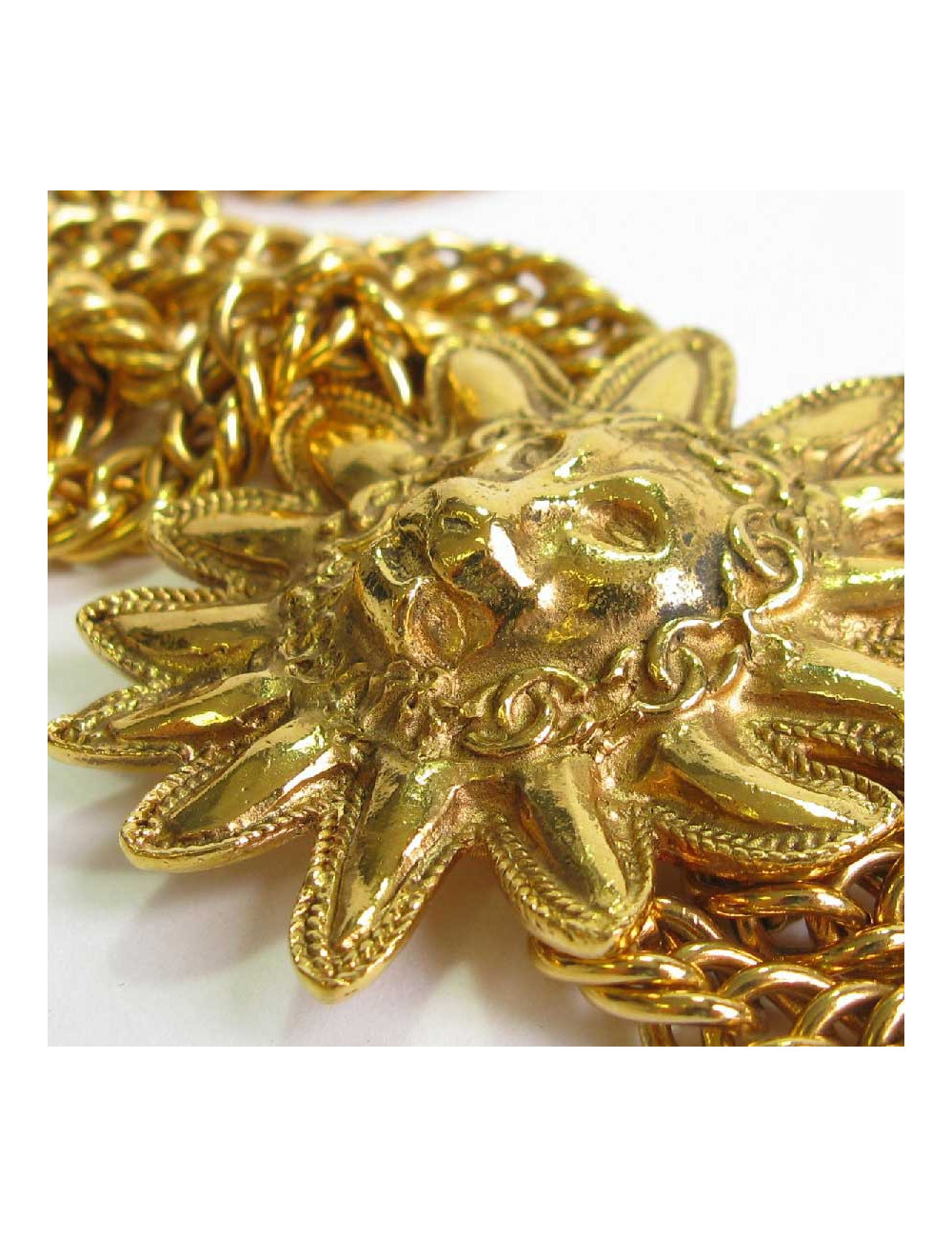 Collier ras de cou CHANEL tête de Lion vintage en métal doré