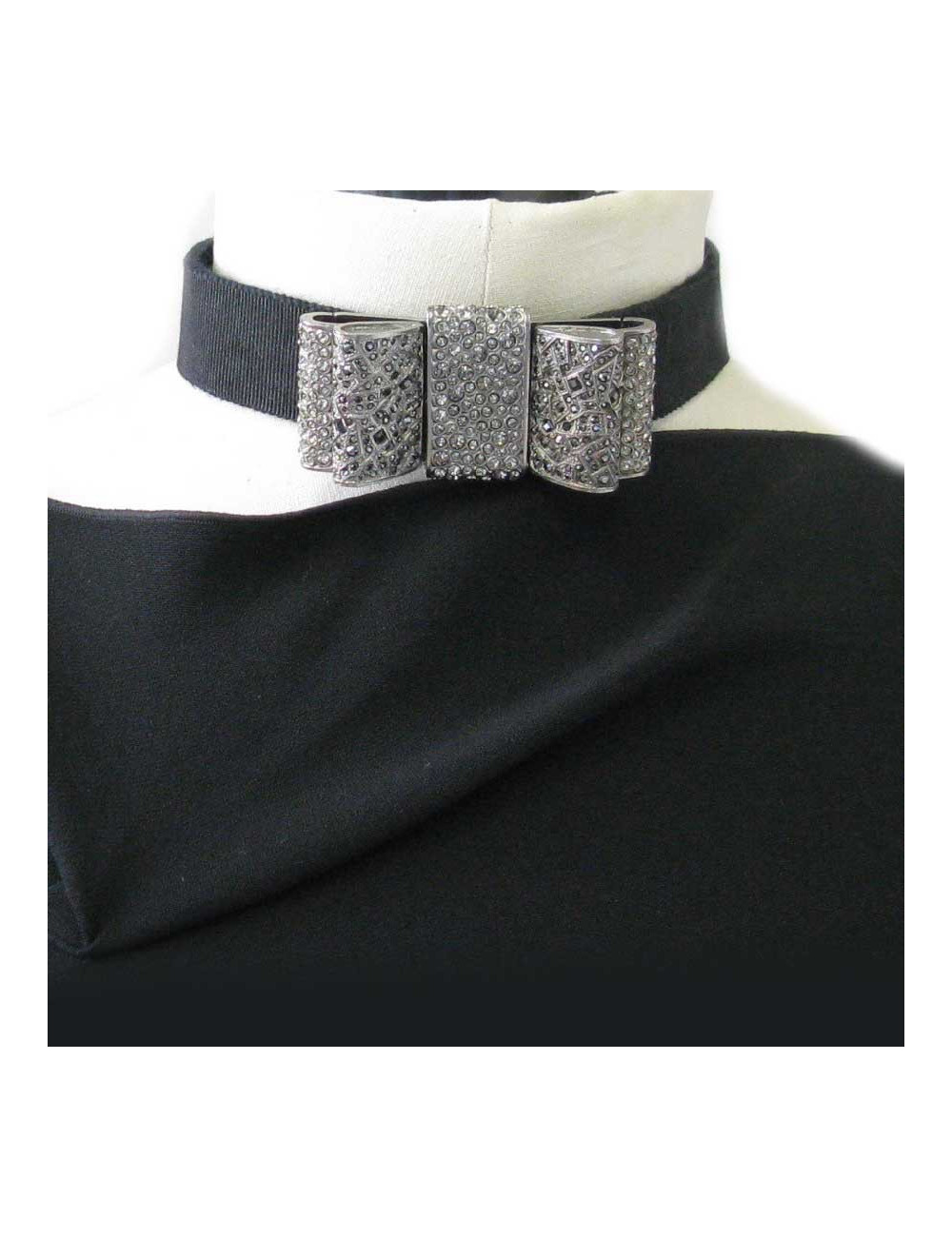 Collier ras de cou CHANEL noeud strass en métal argenté