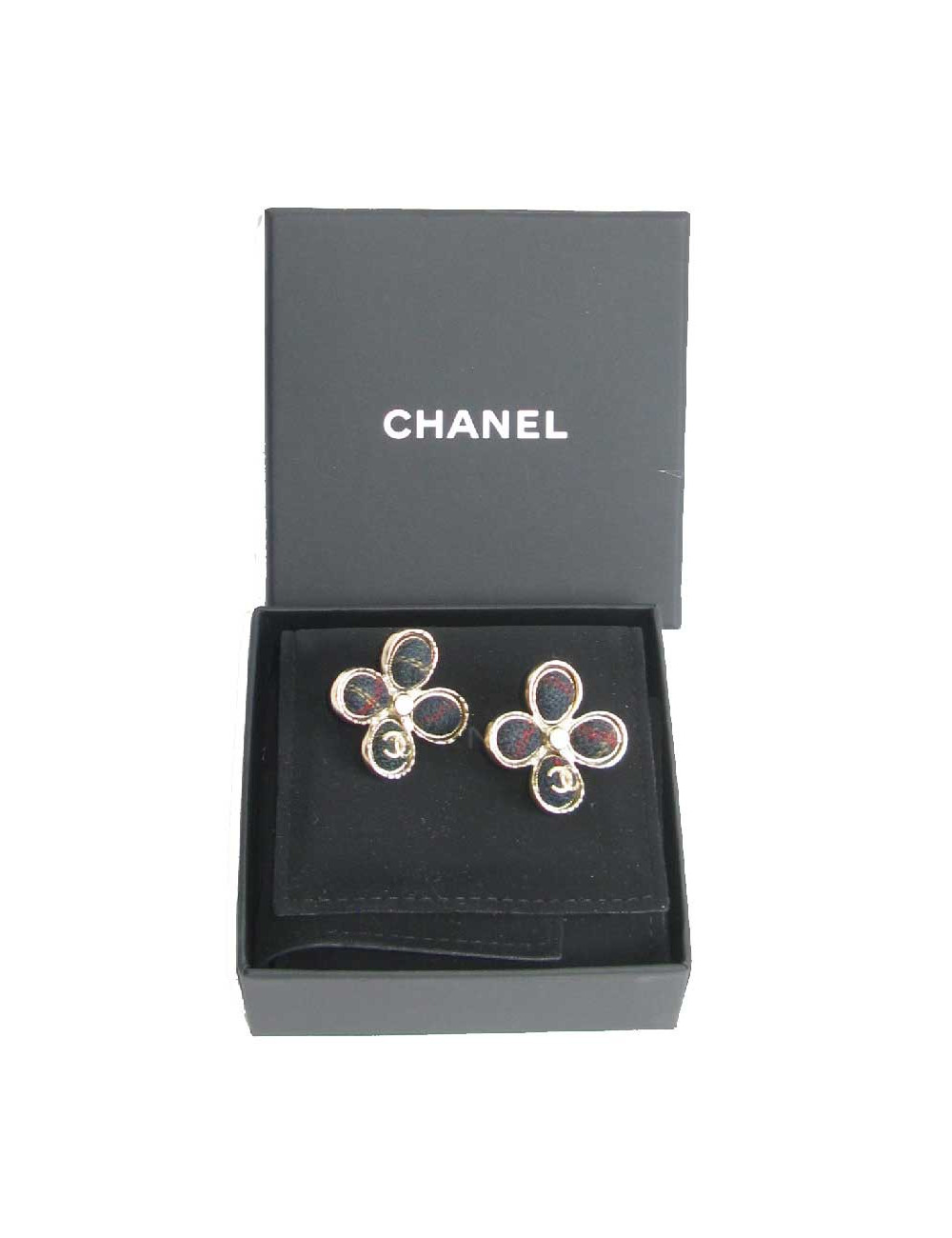 Boucles d'oreille clous CHANEL 'Paris Edimbourg' en tweed multicolore