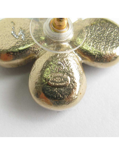 Boucles d'oreille clous CHANEL 'Paris Edimbourg' en tweed multicolore