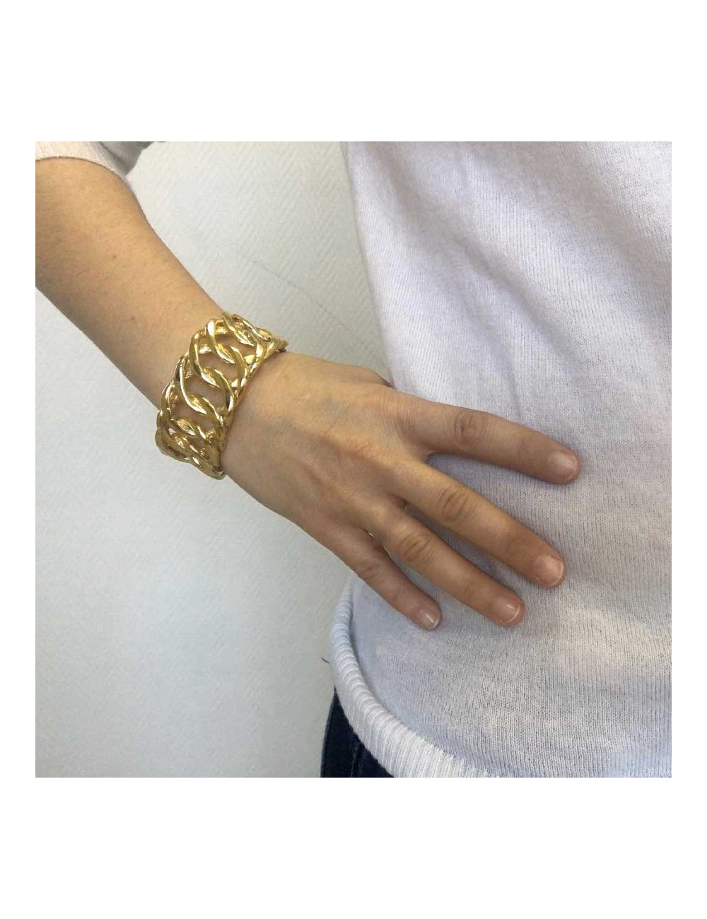 PRIX d'ACHAT Manchette CHANEL vintage en chaine tressée rigide dorée