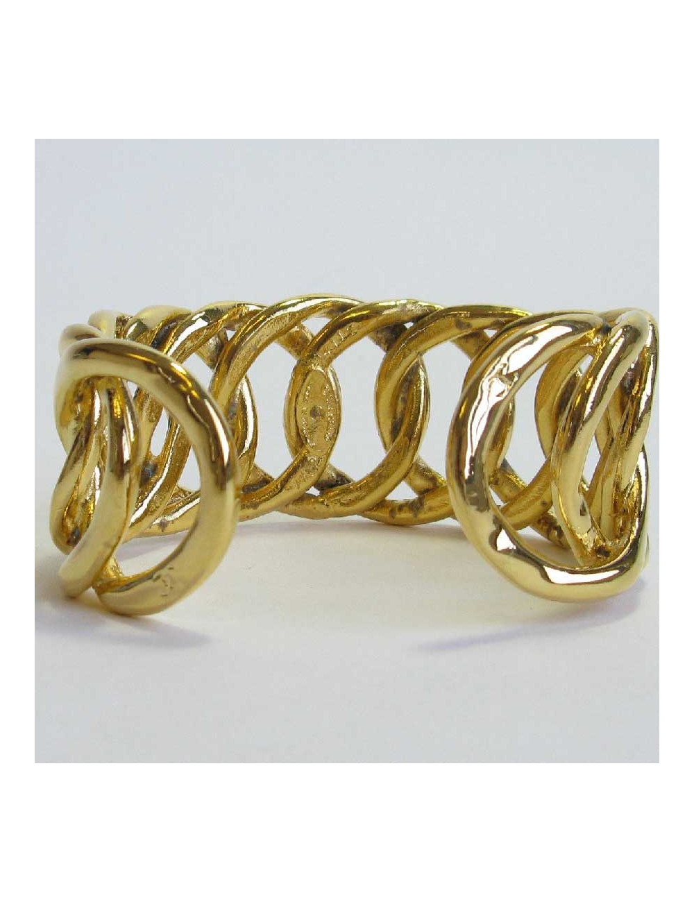 CHANEL vintage cuff bracelet in gilt metal braided chain