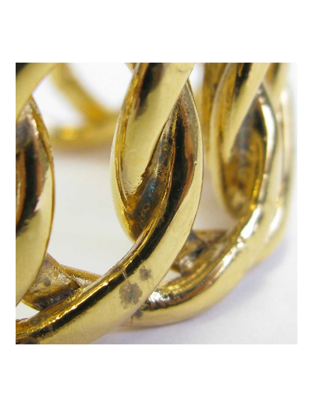 CHANEL vintage cuff bracelet in gilt metal braided chain