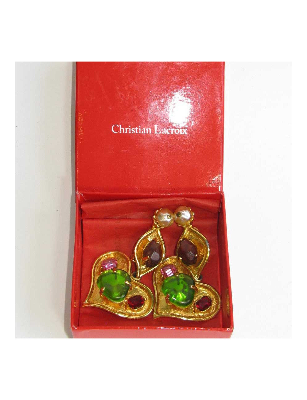 Boucles d'oreille clips CHRISTIAN LACROIX coeur pendant en métal doré et pierres fantaisies