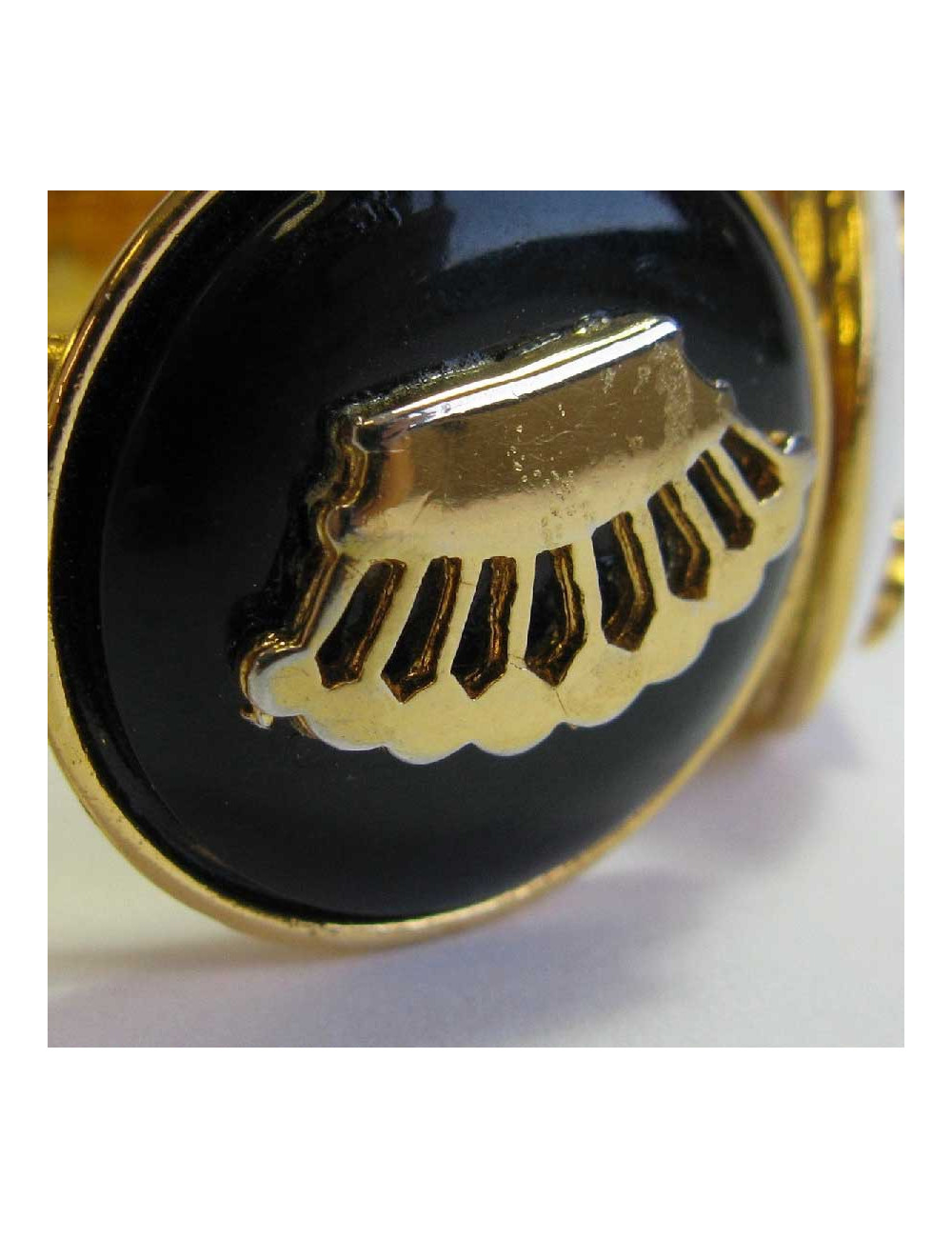 Bracelet CHANEL Vintage en métal doré