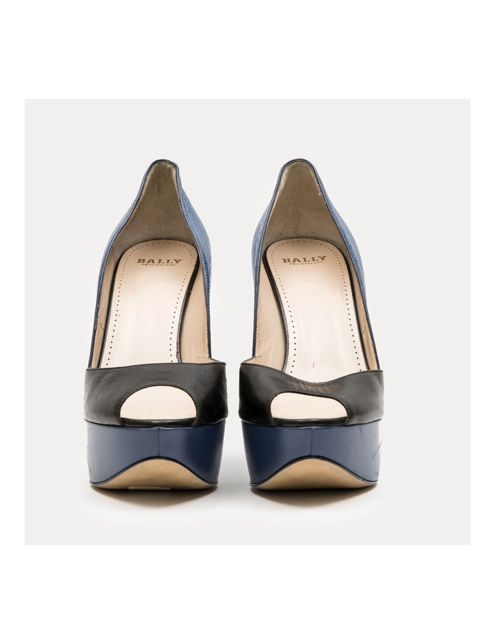 Escarpins T39 BALLY cuir bicolore bleu et noir