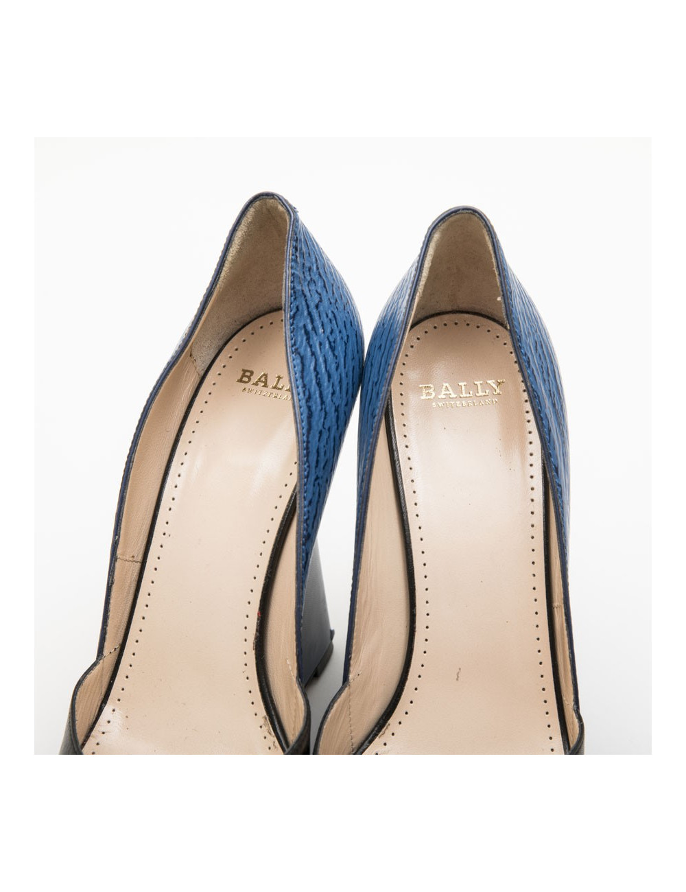 Escarpins compensés T39 BALLY cuir bicolore bleu et noir