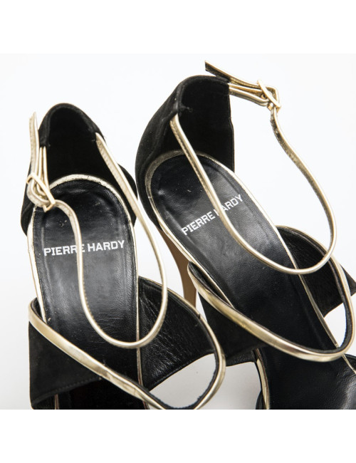 Sandales hautes T 39 PIERRE HARDY noir et doré